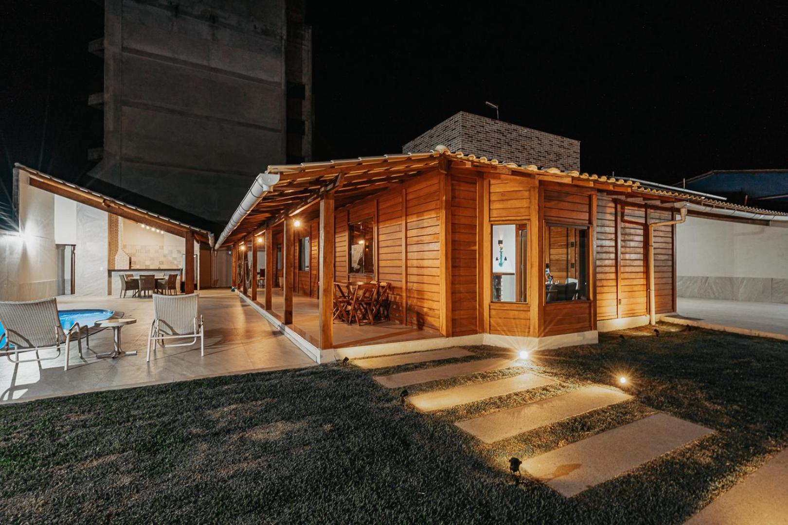 Casadecastelhanos, Quadra Do Mar De Castelhanos, 4 Suites Com Ar, Churrasqueira, Piscina, Hidromassagem, Cozinha Integrada Gourmet Ideal Para Familia E Amigos Anchieta  Kültér fotó