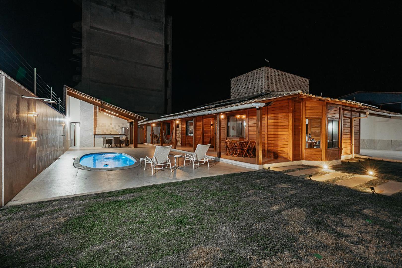 Casadecastelhanos, Quadra Do Mar De Castelhanos, 4 Suites Com Ar, Churrasqueira, Piscina, Hidromassagem, Cozinha Integrada Gourmet Ideal Para Familia E Amigos Anchieta  Kültér fotó