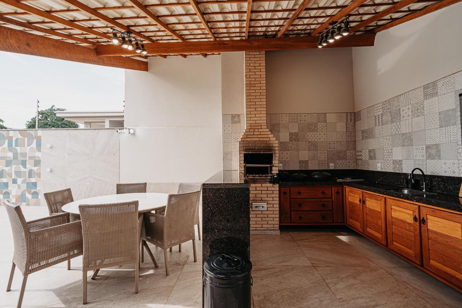 Casadecastelhanos, Quadra Do Mar De Castelhanos, 4 Suites Com Ar, Churrasqueira, Piscina, Hidromassagem, Cozinha Integrada Gourmet Ideal Para Familia E Amigos Anchieta  Kültér fotó