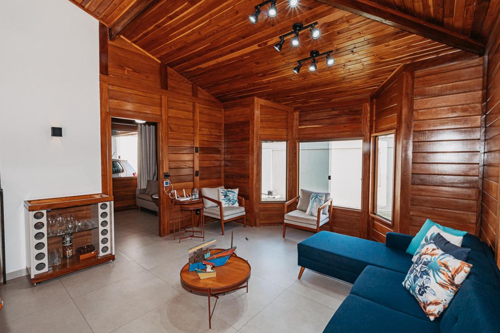 Casadecastelhanos, Quadra Do Mar De Castelhanos, 4 Suites Com Ar, Churrasqueira, Piscina, Hidromassagem, Cozinha Integrada Gourmet Ideal Para Familia E Amigos Anchieta  Kültér fotó